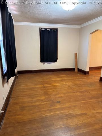 412 18th Street, Dunbar, WV 25064