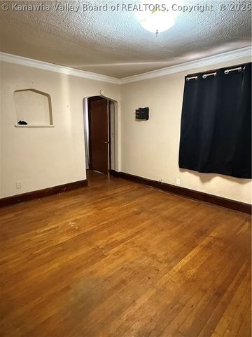 412 18th Street, Dunbar, WV 25064