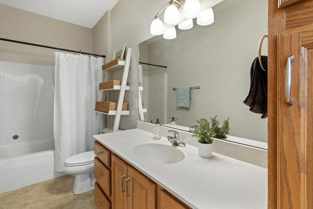 1221 Marcella Court, Sun Prairie, WI 53590