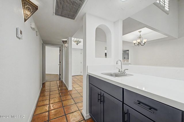 5829 N 24th Place, Phoenix, AZ 85016
