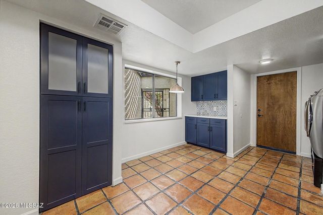 5829 N 24th Place, Phoenix, AZ 85016