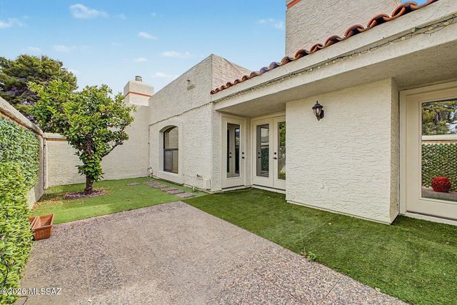 5829 N 24th Place, Phoenix, AZ 85016