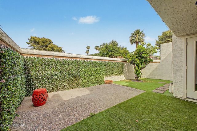 5829 N 24th Place, Phoenix, AZ 85016