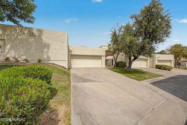 5829 N 24th Place, Phoenix, AZ 85016