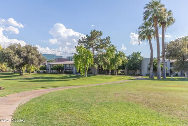 5829 N 24th Place, Phoenix, AZ 85016
