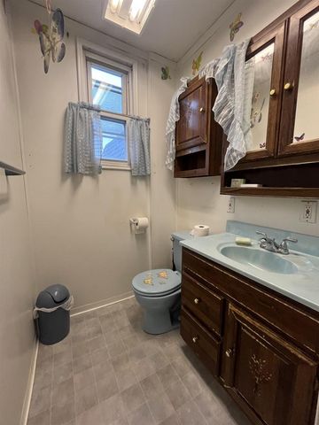 1822 N 21st St, Superior, WI 54880