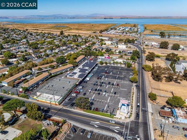 41 Canal Dr, Bay Point, CA 94565