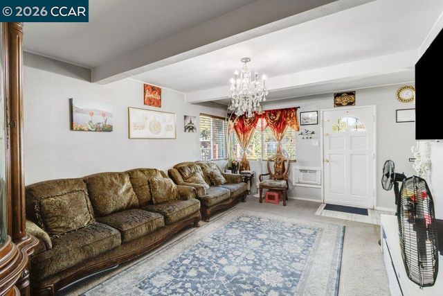 41 Canal Dr, Bay Point, CA 94565