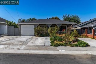 41 Canal Dr, Bay Point, CA 94565