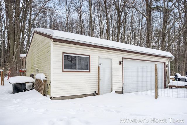 16313 Taft Road, Spring Lake, MI 49456