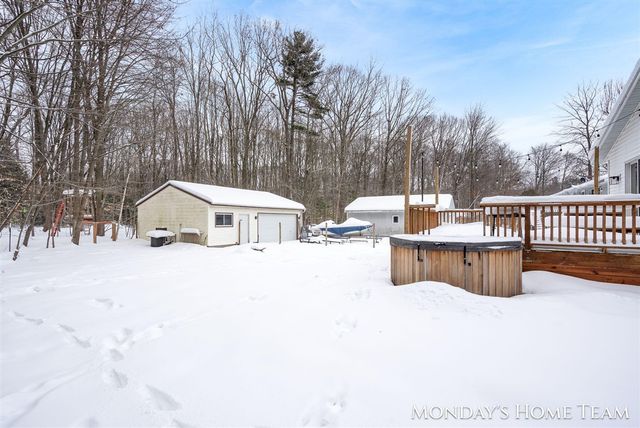 16313 Taft Road, Spring Lake, MI 49456