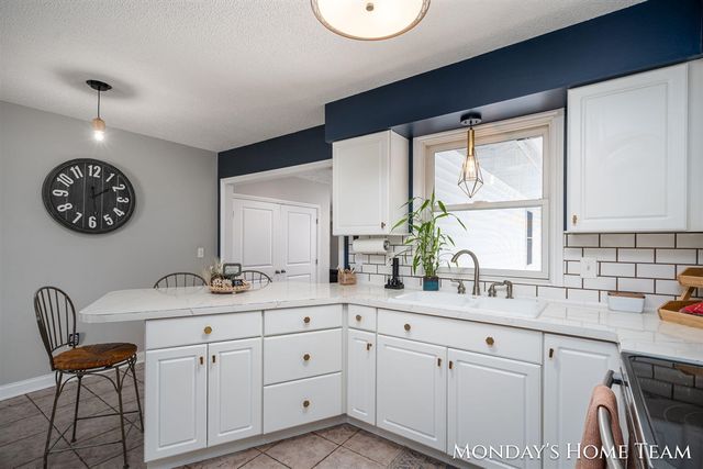 16313 Taft Road, Spring Lake, MI 49456