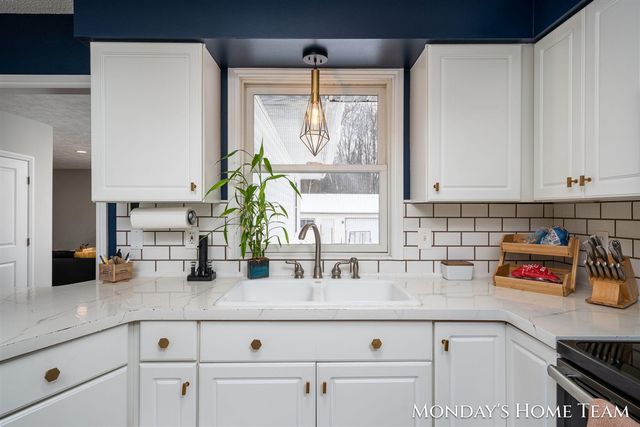 16313 Taft Road, Spring Lake, MI 49456