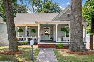 1054 White Oak SW Avenue, Atlanta, GA 30310