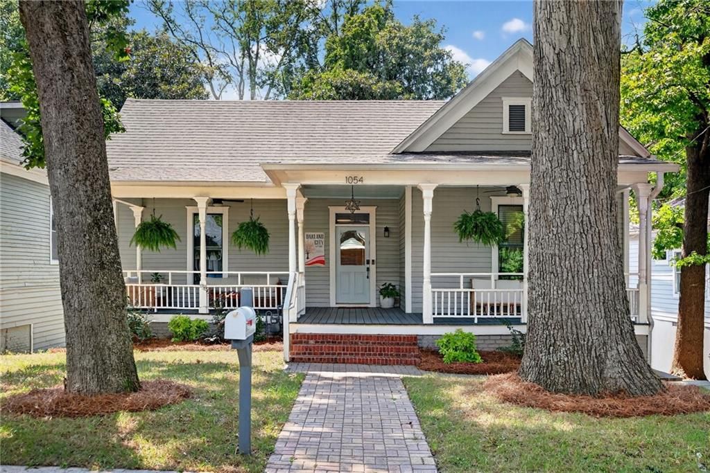 1054 White Oak SW Avenue, Atlanta, GA 30310