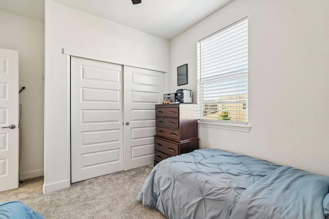 10320 Crab Apple Dr, Stockton, CA 95219