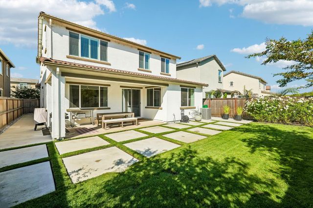 10320 Crab Apple Dr, Stockton, CA 95219