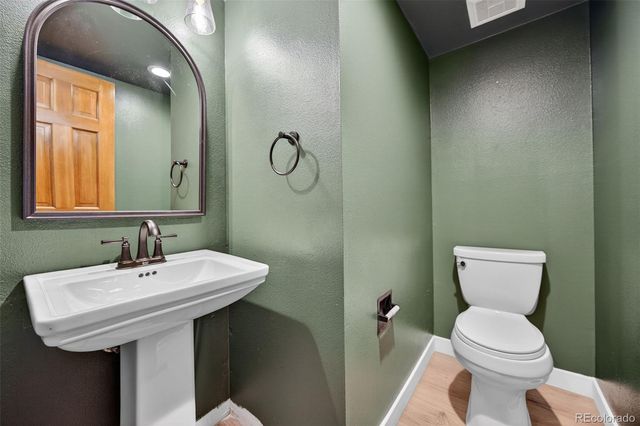 4110 S Evanston Circle B, Aurora, CO 80014