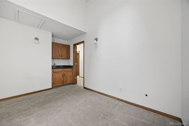 4110 S Evanston Circle B, Aurora, CO 80014