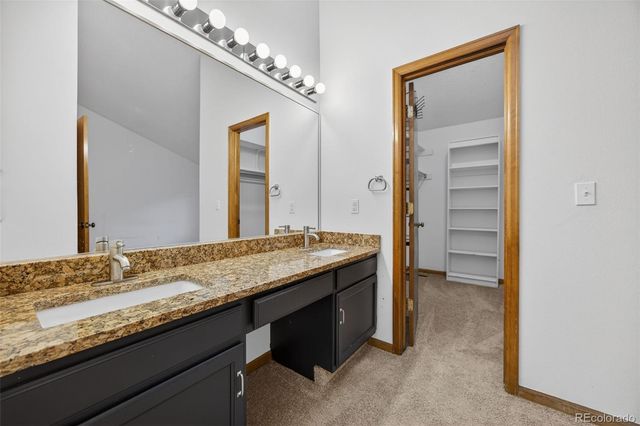 4110 S Evanston Circle B, Aurora, CO 80014
