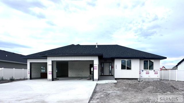 5873 Macrae Dr, Idaho Falls, ID 83402