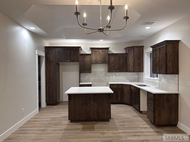 5873 Macrae Dr, Idaho Falls, ID 83402