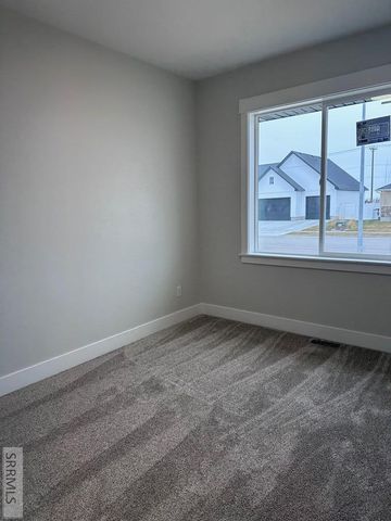 5873 Macrae Dr, Idaho Falls, ID 83402