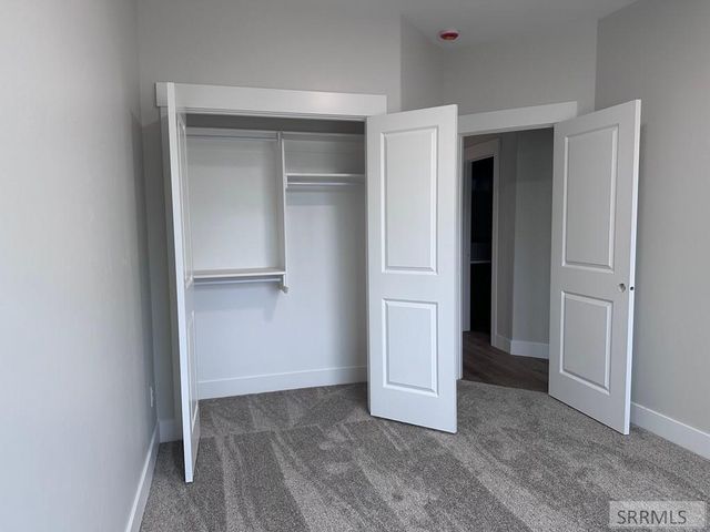 5873 Macrae Dr, Idaho Falls, ID 83402