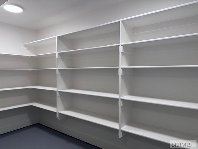 5873 Macrae Dr, Idaho Falls, ID 83402