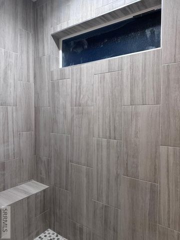 5873 Macrae Dr, Idaho Falls, ID 83402