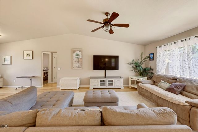 1003 SE Grandview Avenue, Grants Pass, OR 97527