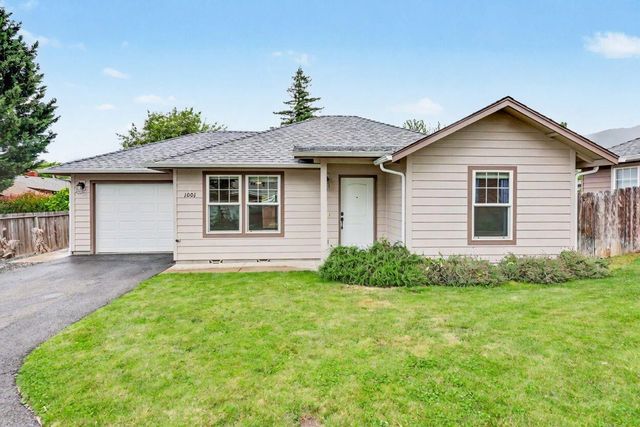 1003 SE Grandview Avenue, Grants Pass, OR 97527