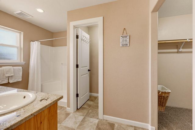 1003 SE Grandview Avenue, Grants Pass, OR 97527