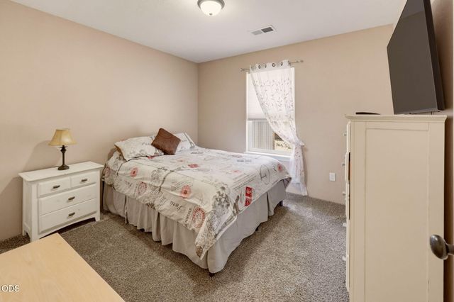 1003 SE Grandview Avenue, Grants Pass, OR 97527