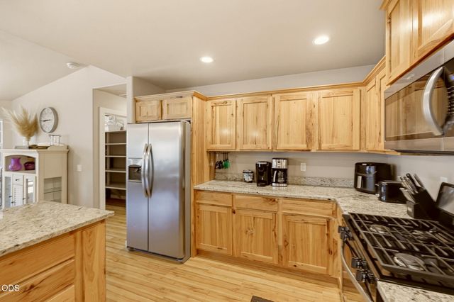 1003 SE Grandview Avenue, Grants Pass, OR 97527