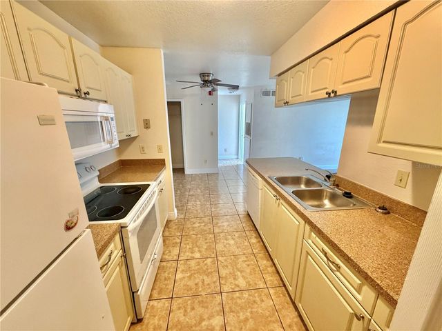 2550 N ALAFAYA TRAIL 2103, Orlando, FL 32826