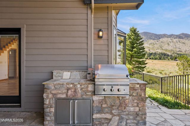 281 Sierra Country Circle, Gardnerville, NV 89460
