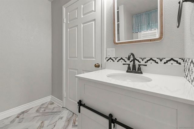 12730 8Th St, Yucaipa, CA 92399