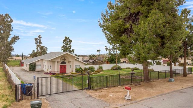 12730 8Th St, Yucaipa, CA 92399