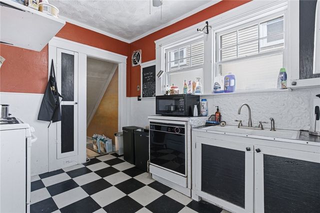 87 Elder Street, Pawtucket, RI 02860