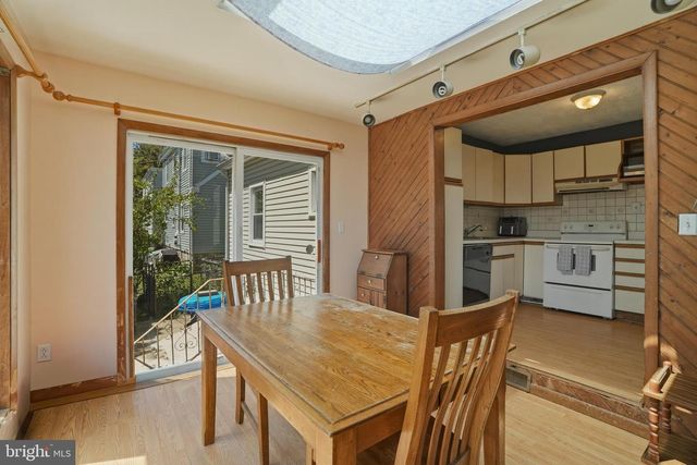 14 RIDGE RD, Aston, PA 19014