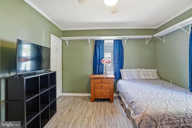14 RIDGE RD, Aston, PA 19014