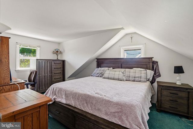 14 RIDGE RD, Aston, PA 19014