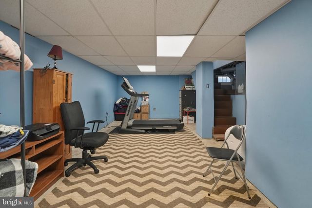 14 RIDGE RD, Aston, PA 19014