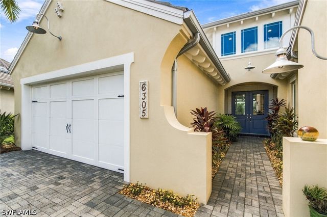 6305 Lyford Isle DR, Naples, FL 34113