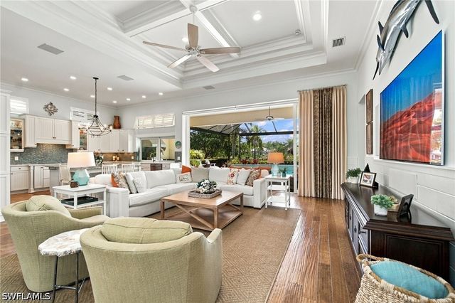 6305 Lyford Isle DR, Naples, FL 34113