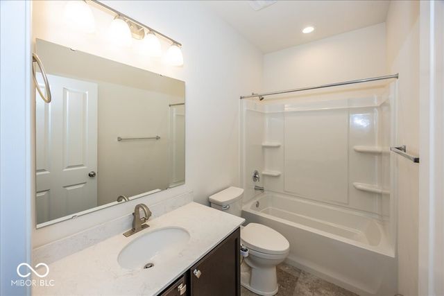 10237 Maiden Court, Fishers, IN 46040