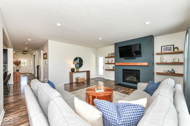 3621 Shady Lake Drive, Westfield, IN 46074