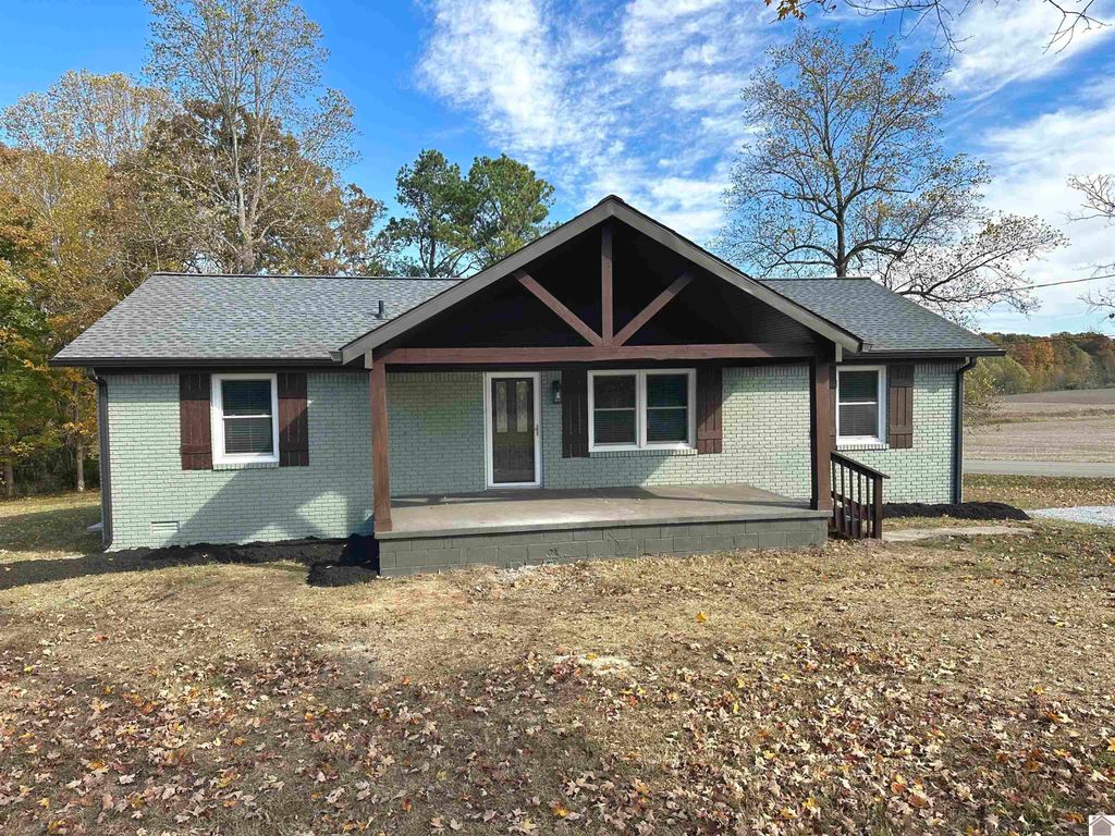 28 Herndon Circle, Cadiz, KY 42211