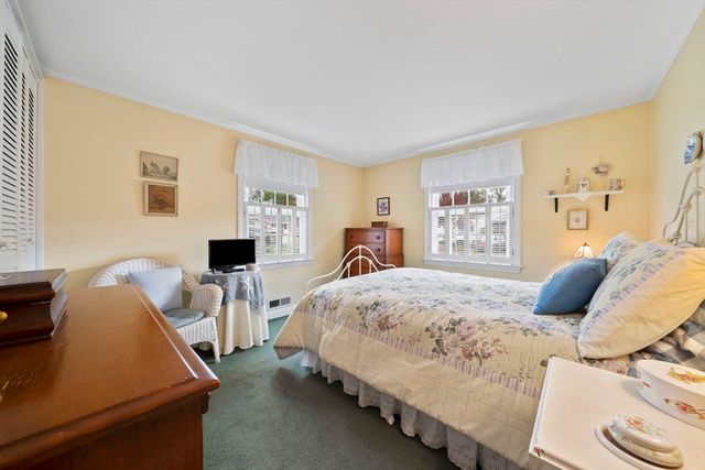 11 Old Country Way, Weymouth, MA 02188